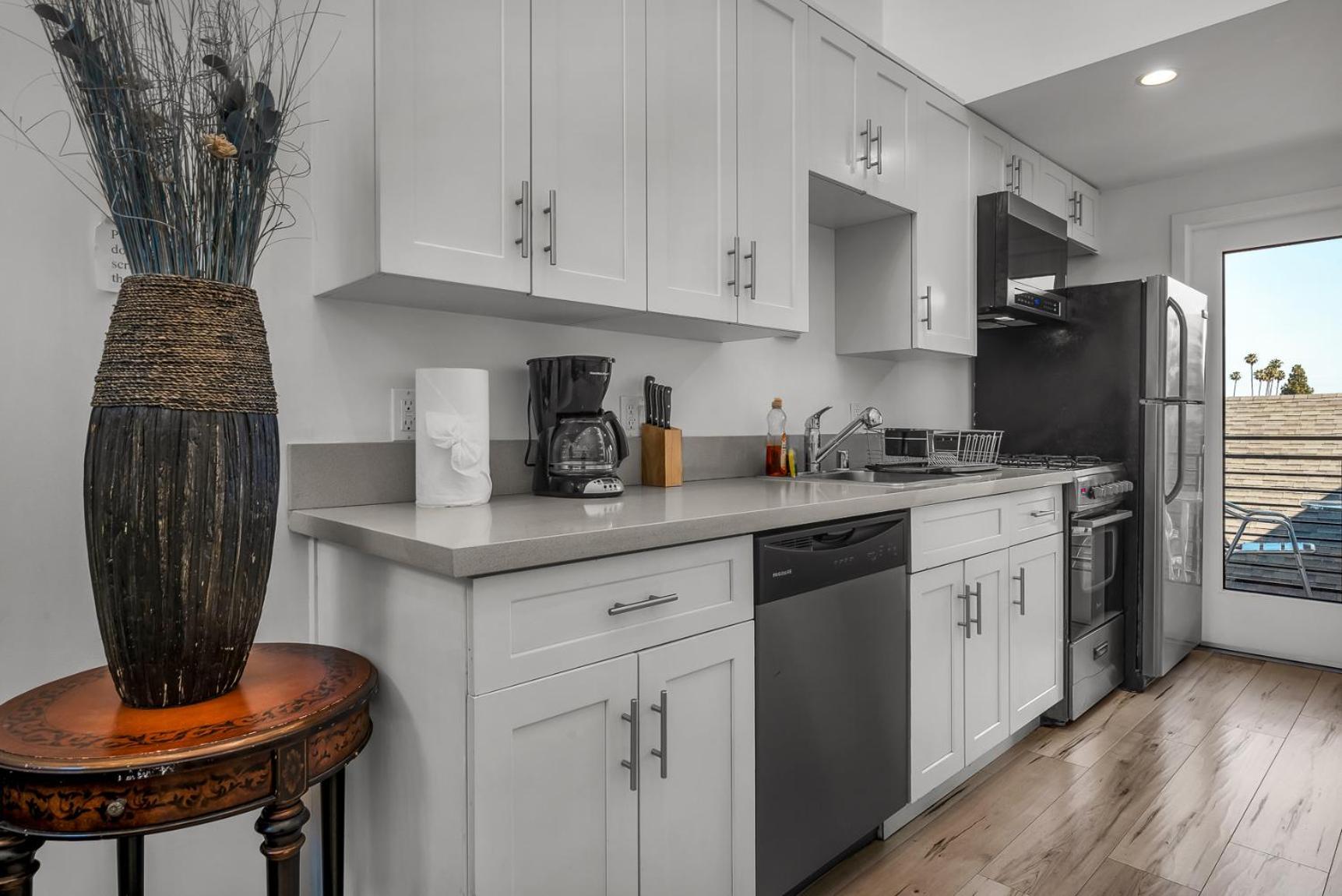 1-bedroom Lofts In Hollywood Modern Design, Balcony, Parking & Hollywood Sign Appartamento Los Angeles